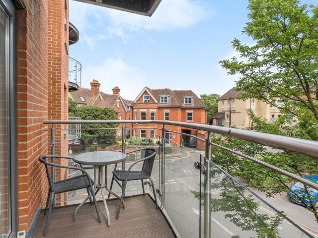 Flat for sale in Charlotteville, Westborough