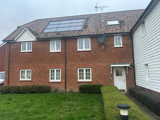 Flat for sale in Midway, Kent