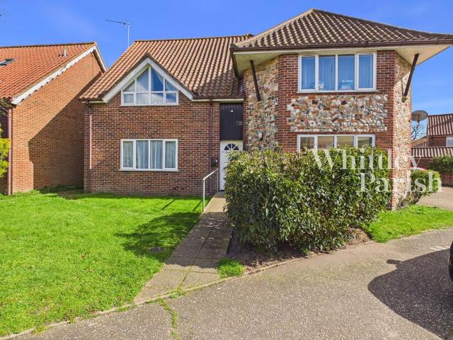 Flat for sale in Diss, Burgh St Peter
