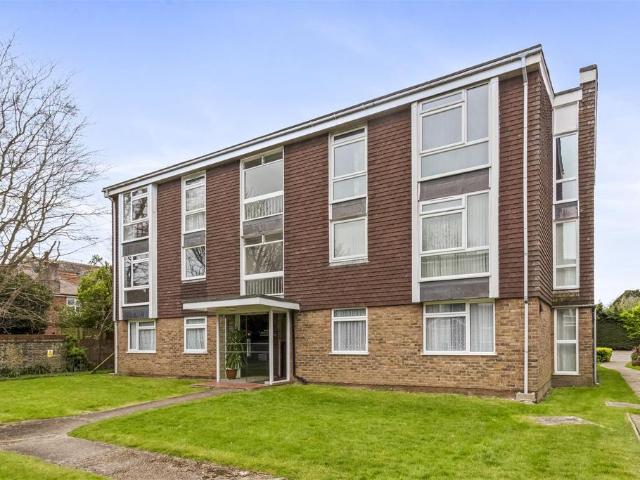 Flat for sale in West Worthing, Worthing