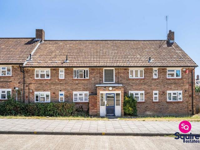 Flat for sale in London Borough of Barnet, Greater London
