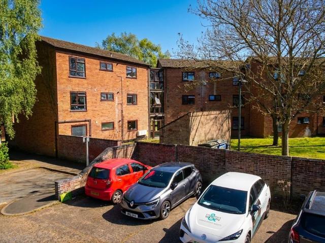 Flat for sale in Earlham Rise, East Bank