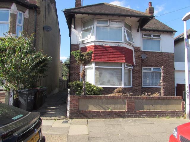 Flat for sale in Greater London