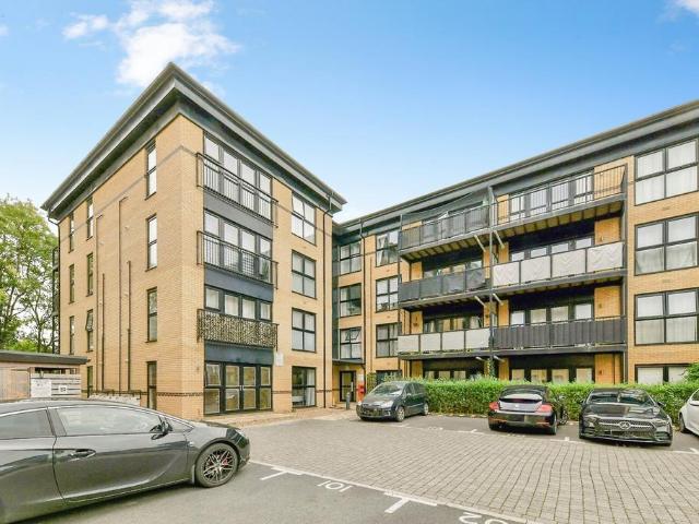 Flat for sale in Pin Green Industrial Area, Stevenage