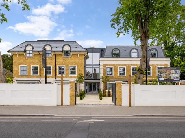 Flat for sale in Greater London