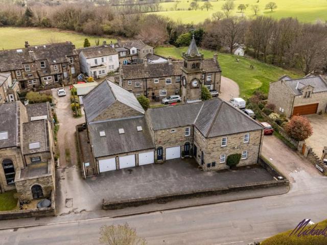 Flat for sale in West Yorkshire