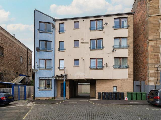 Flat for sale in Lorne, Pilrig