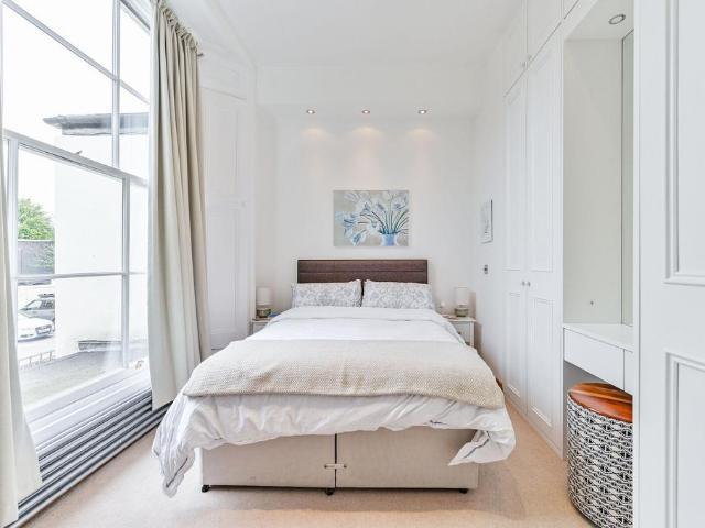Flat for sale in Tufnell Park, Greater London