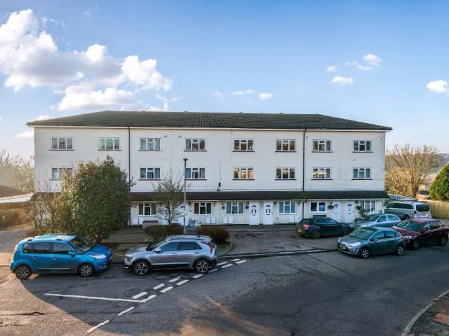 Flat for sale in Chesham