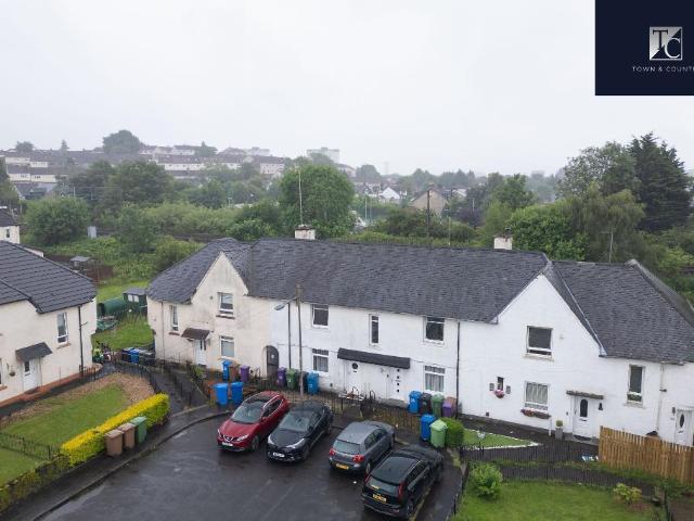 Flat for sale in Old Drumchapel, Scotland
