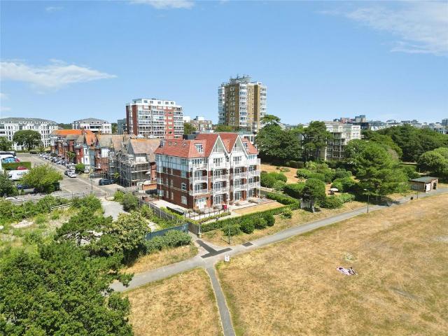 Flat for sale in West Cliff, Bournemouth