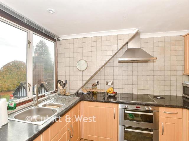 Flat for sale in Cross In Hand, East Sussex