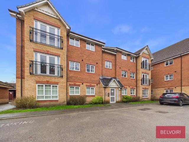 Flat for sale in Tanyfron, Wales