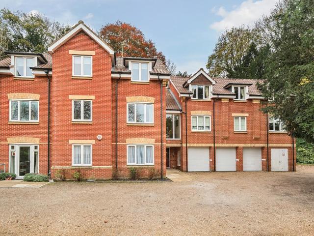 Flat for sale in Bishop's Waltham