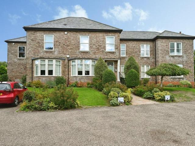Flat for sale in Ripon, York and North Yorkshire