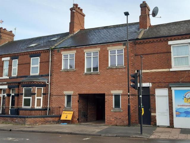 Flat for sale in Foss Islands, High Field