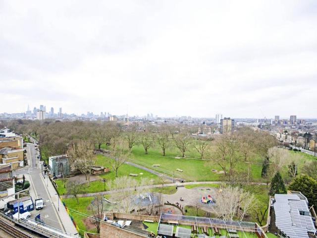 Flat for sale in South Hackney, Greater London