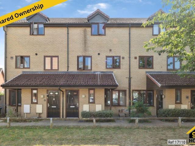 Flat for sale in Monkston Park, Milton Keynes