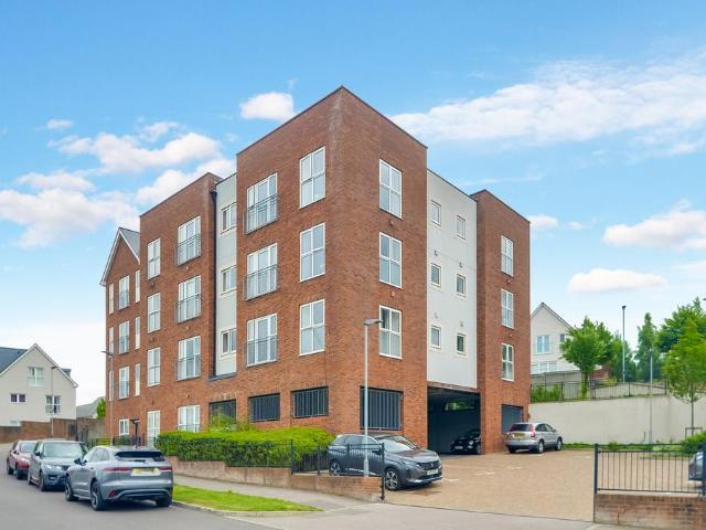 Flat for sale in Sherwood, Sandown Park