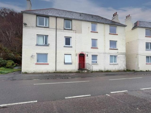 Flat for sale in Mallaig, Scotland