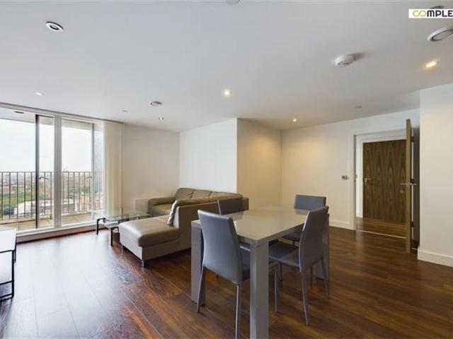 Flat for sale in City Centre, Georgia