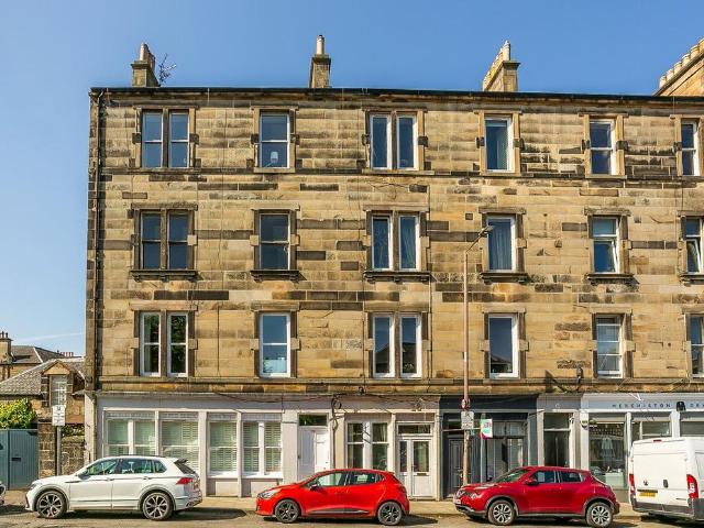 Flat for sale in Merchiston, Scotland