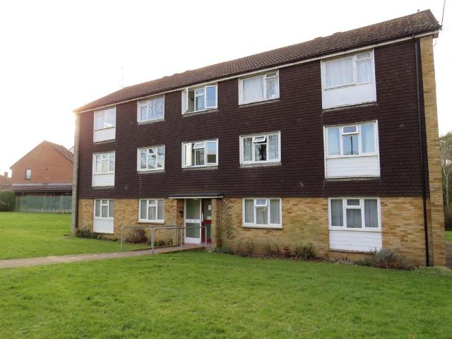 Flat for sale in Buckingham, Buckinghamshire