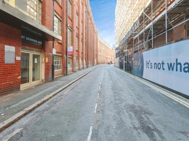 Flat for sale in St Matthew's, Old Wharf