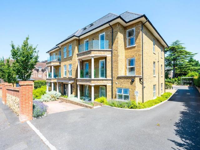 Flat for sale in Charlotteville, Westborough