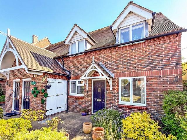 Flat for sale in Angmering, Clapham