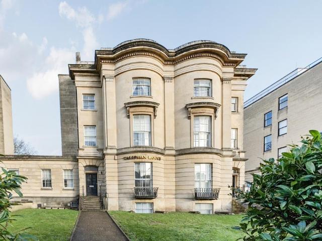 Flat for sale in Newtown, Reading