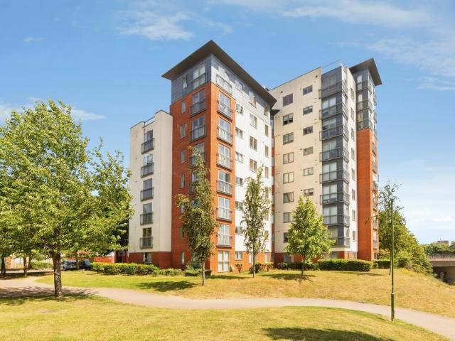 Flat for sale in Old Town, Shephall