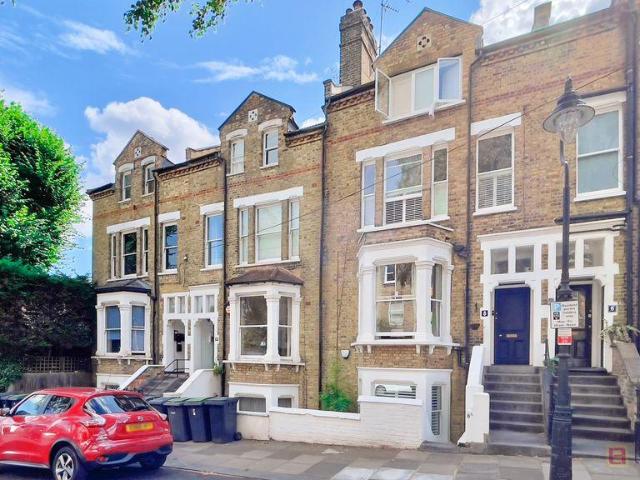 Flat for sale in London Borough of Haringey, Greater London