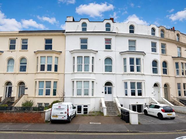 Flat for sale in Burnham-on-Sea and Highbridge, Burnham-on-sea