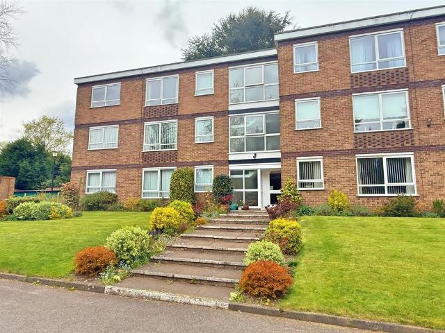 Flat for sale in Four Oaks, Four Oaks