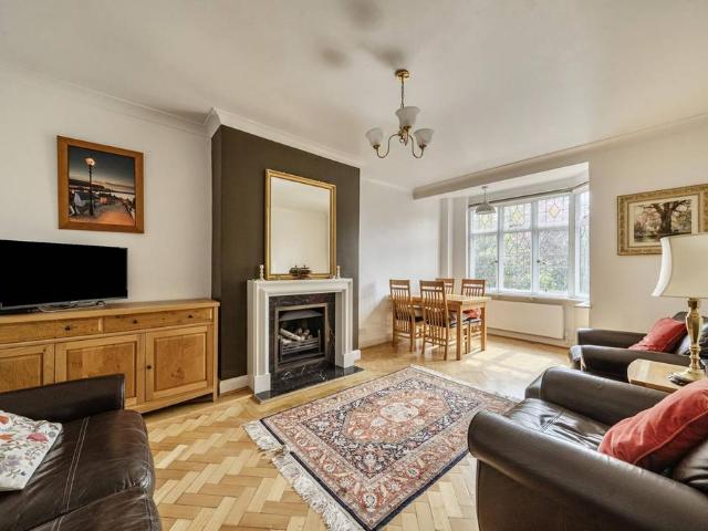Flat for sale in Petersham, Isle Of Man