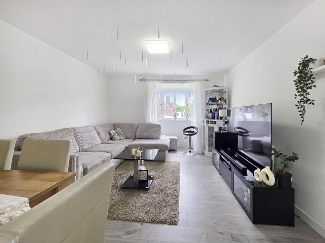 Flat for sale in Sudbury, Greater London