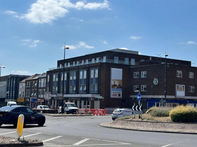 Flat for sale in Key Street, Suffolk