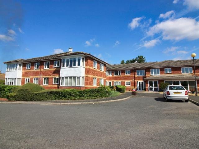 Flat for sale in Bourne Vale, Kent