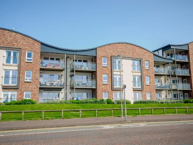 Flat for sale in Fort, Scotland