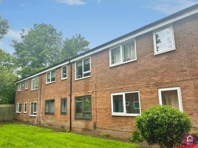Flat for sale in Higher Broughton, Salford