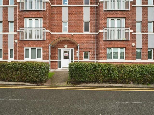 Flat for sale in Irlam, Salford
