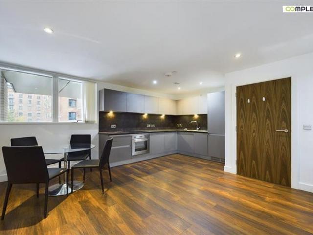 Flat for sale in City Centre, Georgia