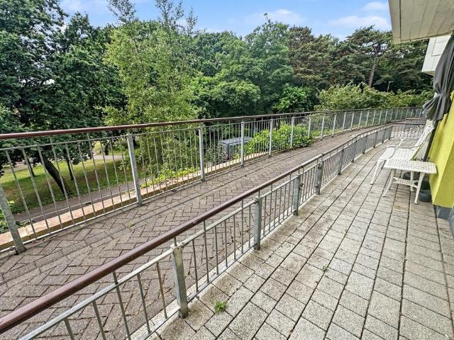 Flat for sale in West Cliff, Bournemouth