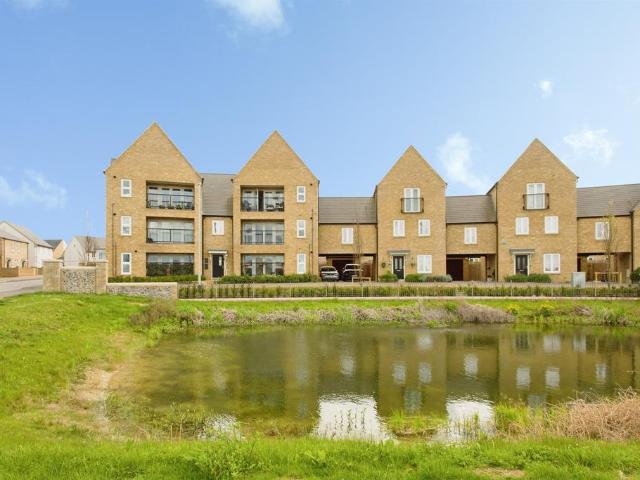 Flat for sale in Arrington, Cambridgeshire