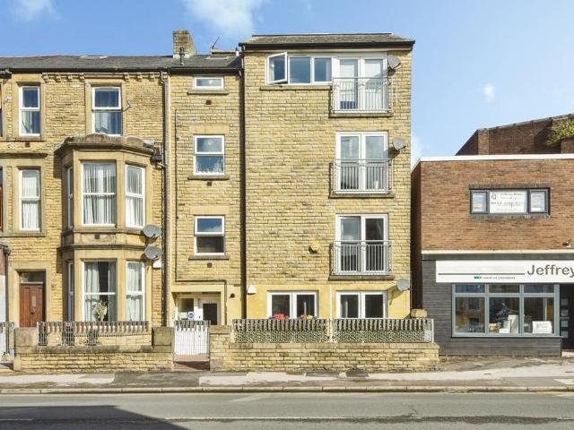 Flat for sale in Poulton-le-Sands, Bare