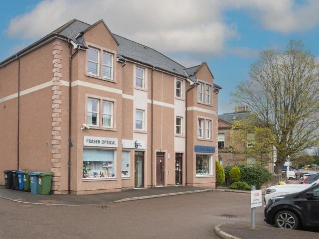 Flat for sale in Beauly, Scotland