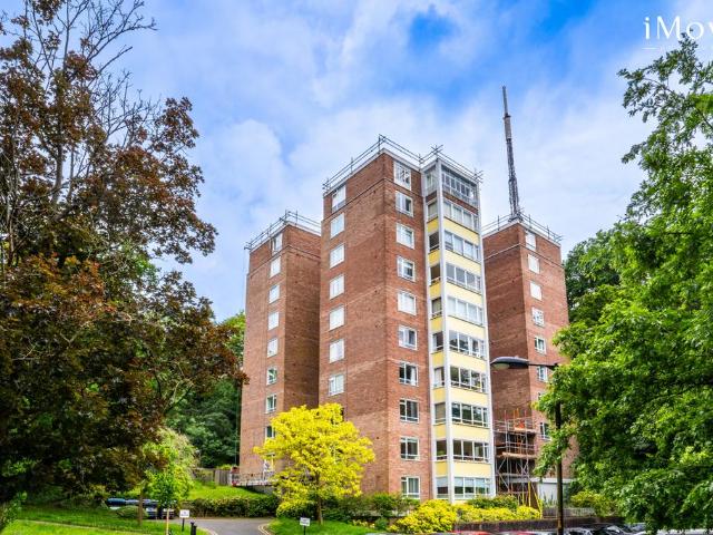 Flat for sale in Greater London