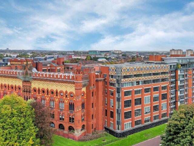 Flat for sale in Hutchesontown, Glasgow