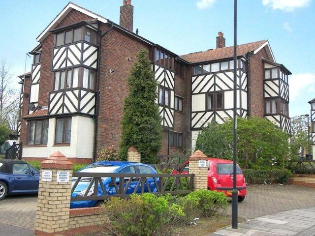 Flat for sale in Kenton, Tyne And Wear